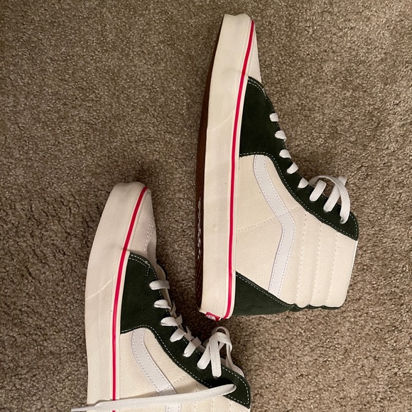 Vans High Tops Green and Cream Suede Sneakers Old Skools - Picture 10 of 11